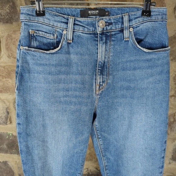 HUDSON Bettie High Rise Taper‎ Jeans In Medium 90s Wash Distressed Hem size 27 - Picture 2 of 12